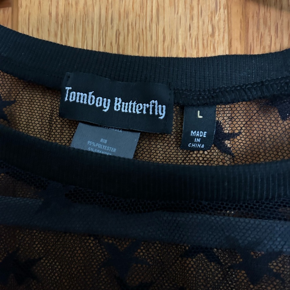 Sheer Black Star Pattern Top - Picture 3 of 3